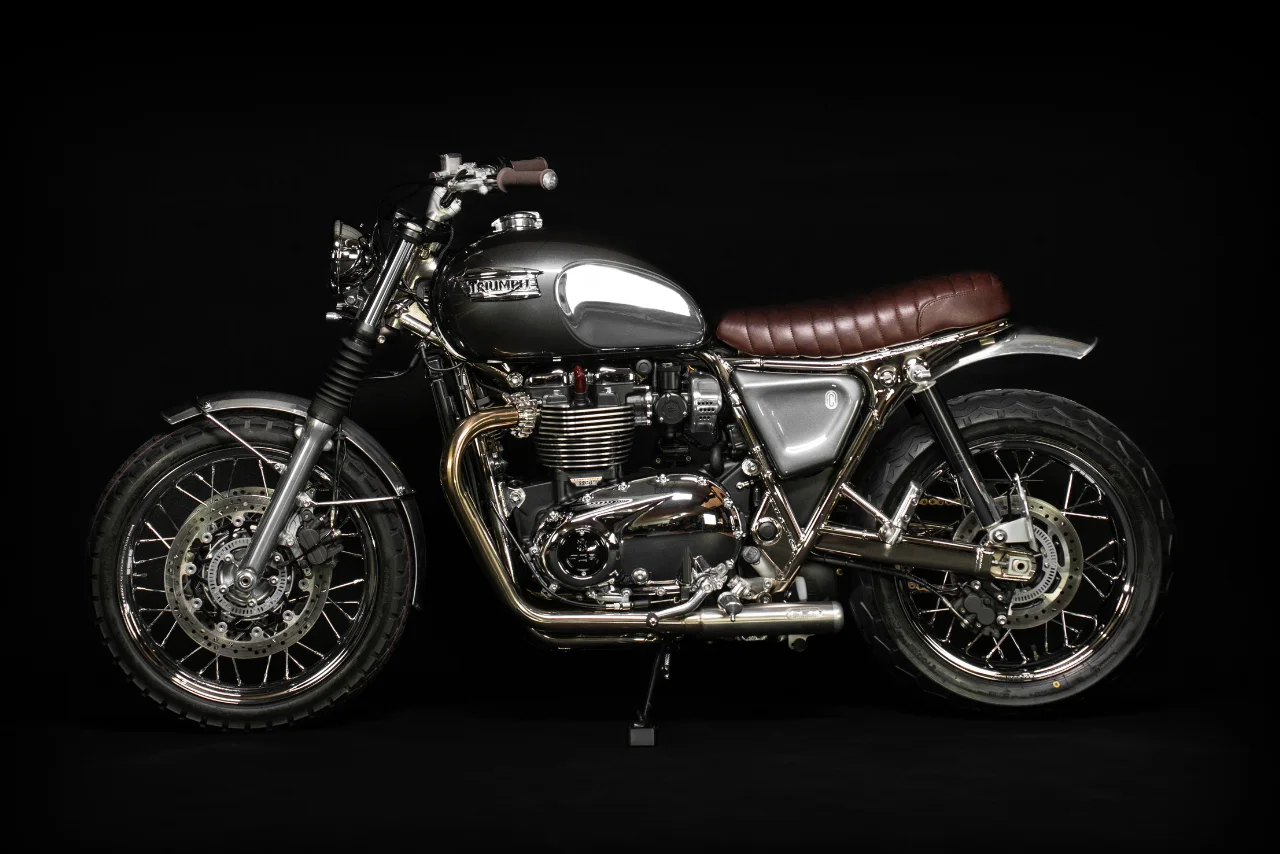 Triumph Bonneville T120 Ride & Chrome d'occasion préparée par FCR Original – 200 km seulement