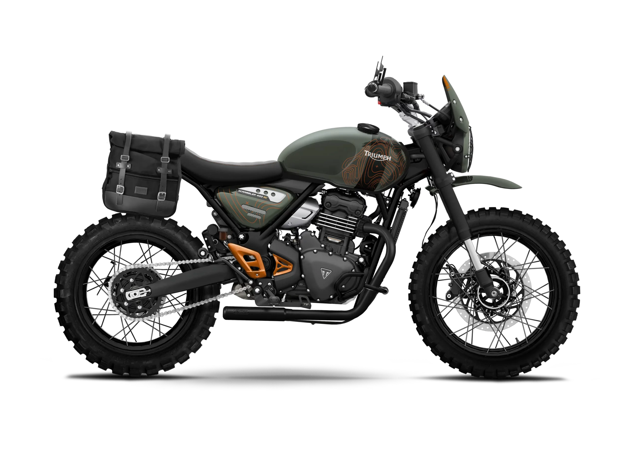 Triumph Speed 400 XC Scrambler Escape vert forêt par FCR Original, look aventure avec motifs topographiques, sacoche latérale, pneus cramponnés et équipements de protection pour usage tout-terrain.
